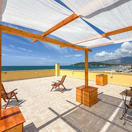 Ferienwohnung Il Mare In Giardino Scauri  Exterior foto