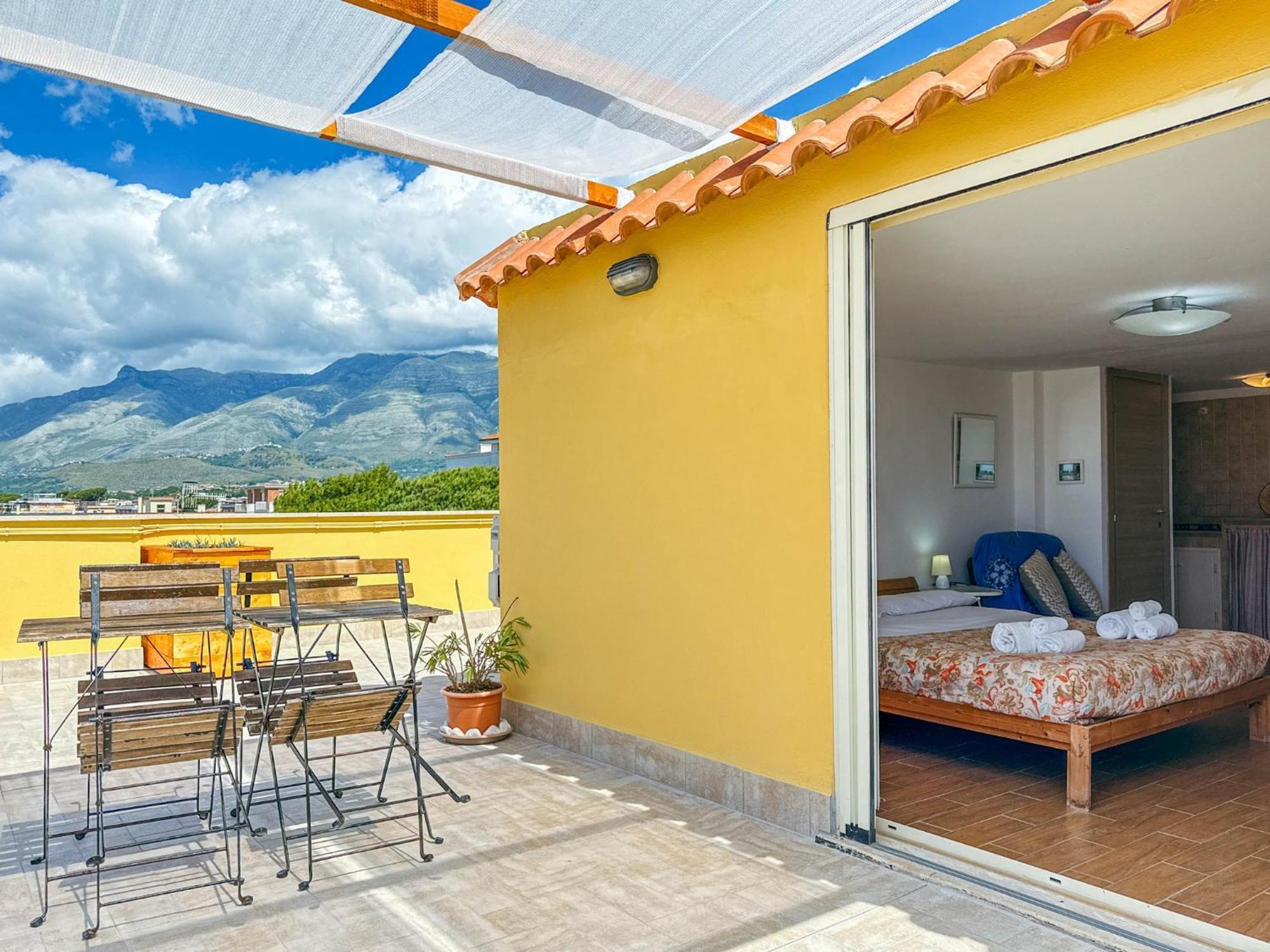Ferienwohnung Il Mare In Giardino Scauri  Exterior foto