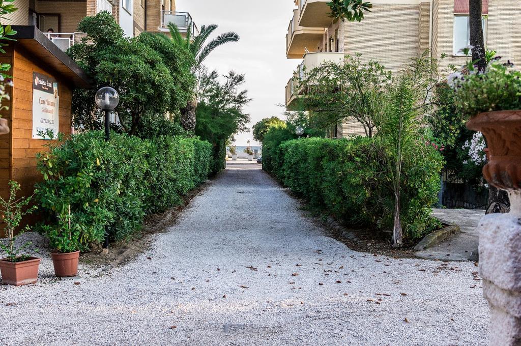 Ferienwohnung Il Mare In Giardino Scauri  Exterior foto