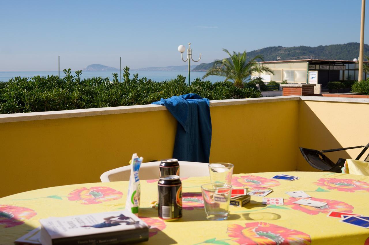 Ferienwohnung Il Mare In Giardino Scauri  Exterior foto